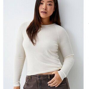 4/$20 urban outfitters UO Off-White thin sweater Small/Medium